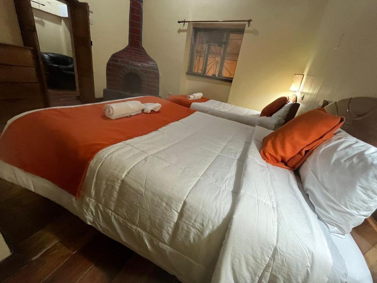 Отель Hostal Andenes De Alabado Куско Экстерьер фото