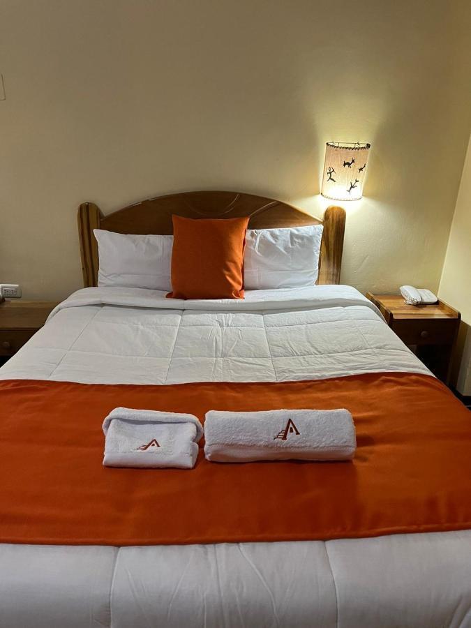 Отель Hostal Andenes De Alabado Куско Экстерьер фото